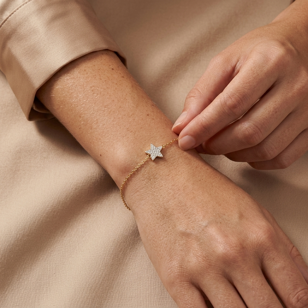Solid Gold Round Diamond Minimalist Bracelet – 0.03 ct Center